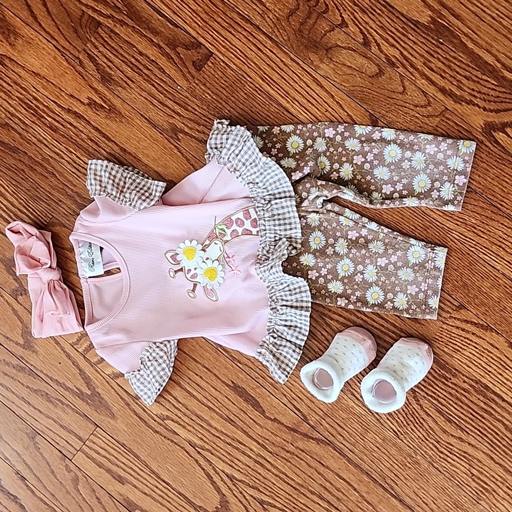 6/9 month Rare Editions giraffe outfit with headband and bootie socks